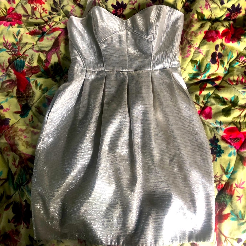 Size 4 Strapless Gold/Silver Dress
